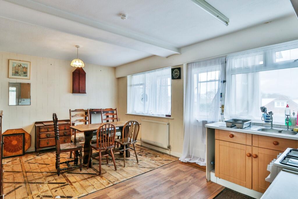 Additional image 5 of Wimborne Road, MUSCLIFF, Bournemouth, Dorset, BH10