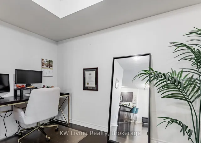 Additional image 8 of 19 Grand Trunk Cres Unit #3903