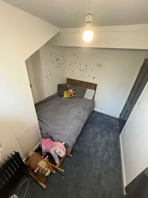 Additional image 14 of Hollingwood Avenue, Clayton, Bradford, West Yorkshire, BD7 2NW