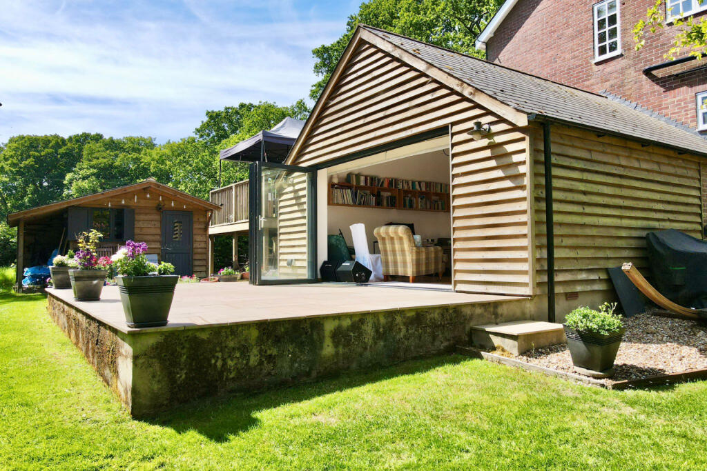 Additional image 29 of Shobley, BH24