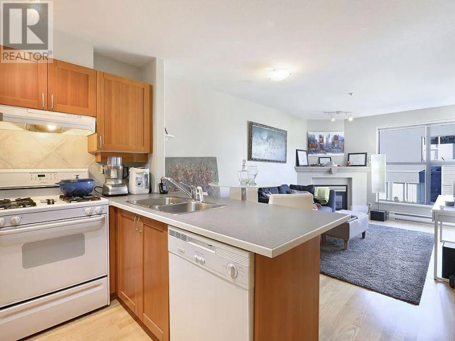 305 2688 VINE STREET|Vancouver, British Columbia V6K4T6