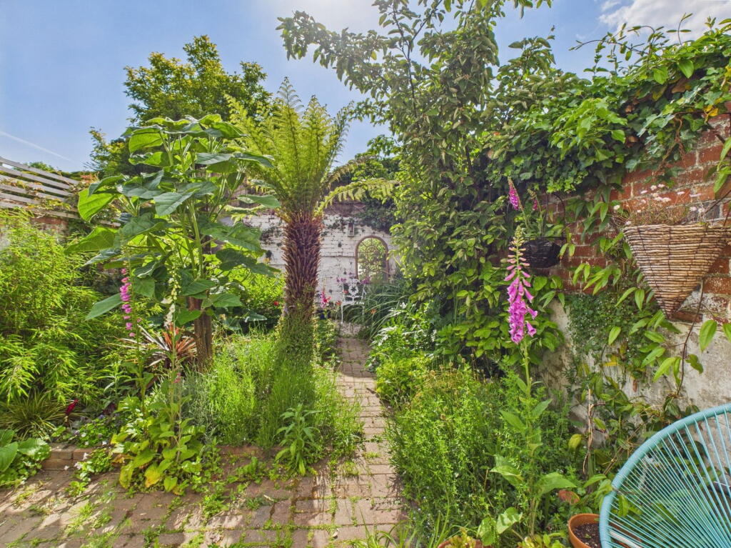 Additional image 17 of Cranworth Road, Worthing, BN11 2JE
