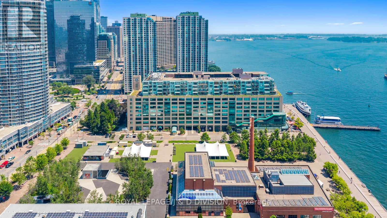 Property image for 1201 - 211 QUEENS QUAY W|Toronto (Waterfront Communities), Ontario M5J2M6