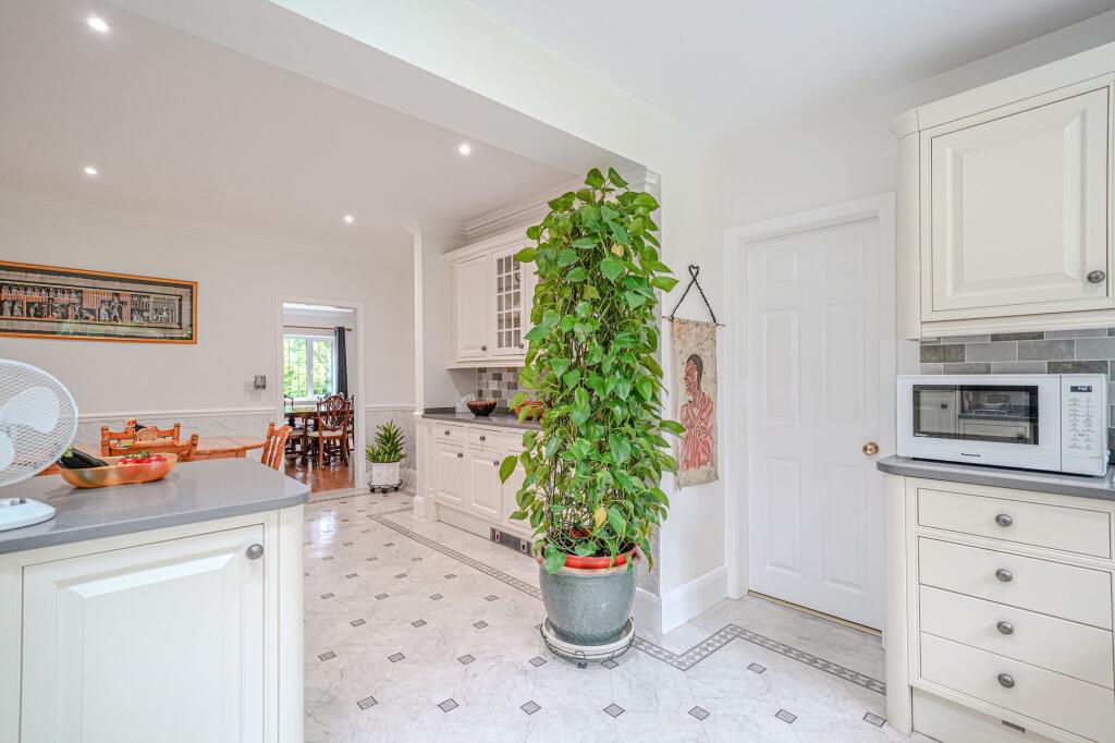 Additional image 8 of Warwick Road, Solihull, B91