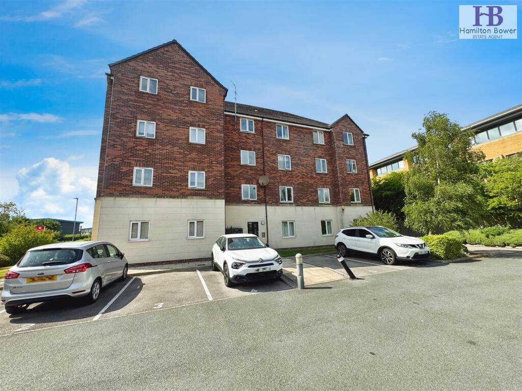 Additional image 10 of Crown Apartments, Newhall Park Drive, Bradford