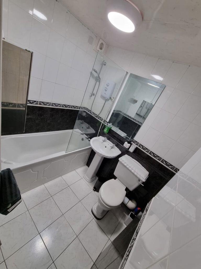 Additional image 2 of 98 Arden Grove, B16 8HQ