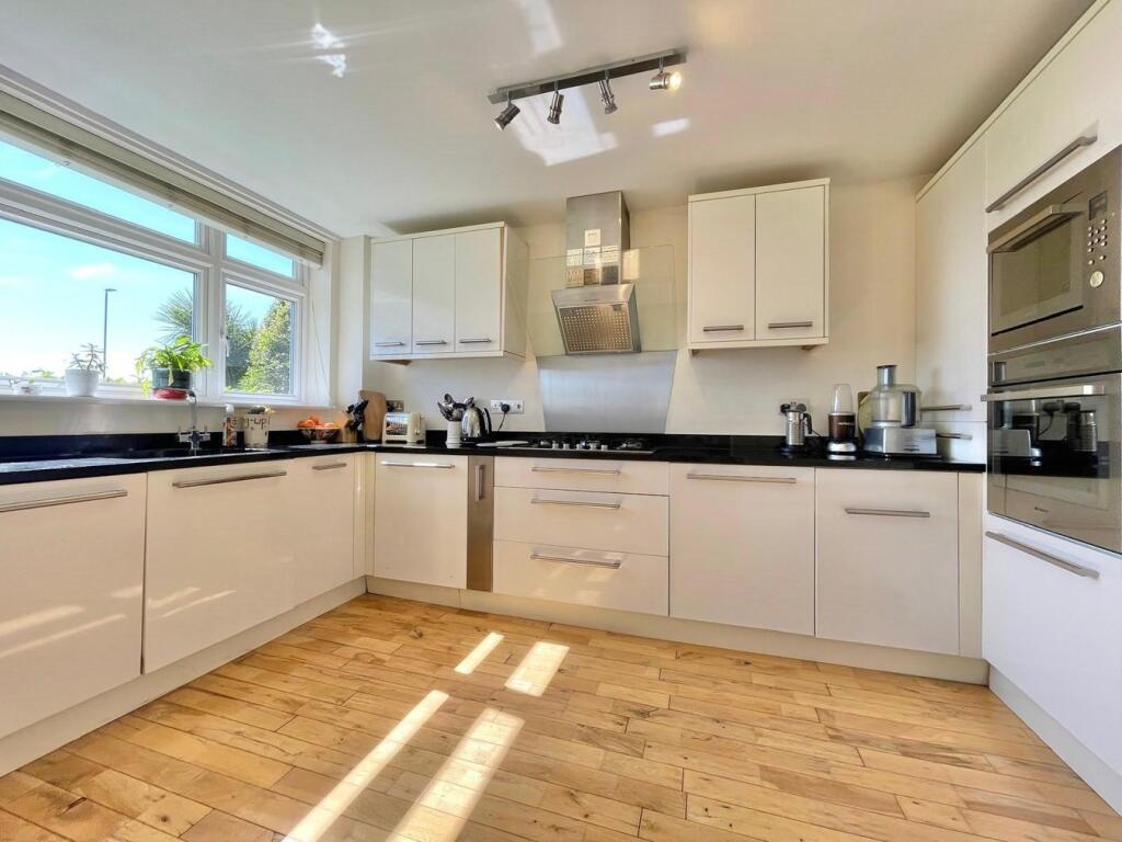 Additional image 8 of Witley, 387 Sandbanks Road, Evening Hill, BH14