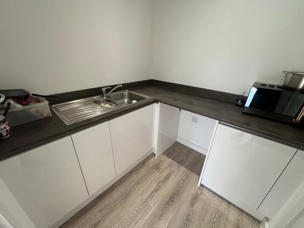 Additional image 4 of Parkes Avenue