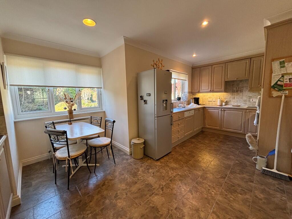 Additional image 12 of BH22 GOLF LINKS ROAD, Ferndown