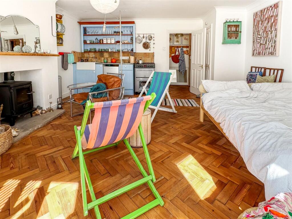 Additional image 10 of South Terrace, Littlehampton