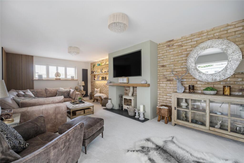 Additional image 4 of Albany Close, Barton on Sea, New Milton, Hampshire, BH25