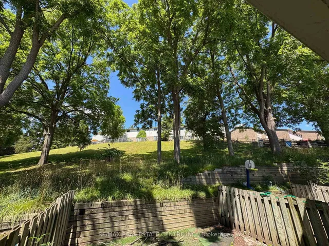 Additional image 11 of 648 Doon Village Rd Unit 5