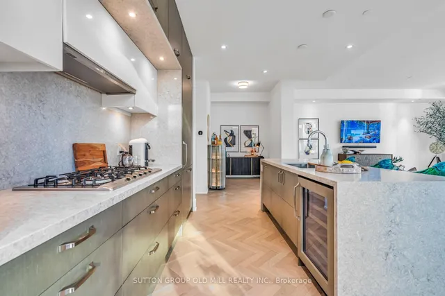 Additional image 18 of 455 Wellington St Unit 711