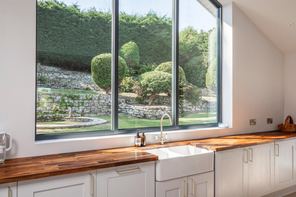 Additional image 8 of Woodleaze Close, Broadstone, Dorset, BH18