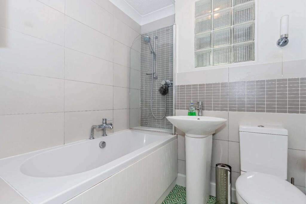 Additional image 16 of Florlandia Close, Lancing