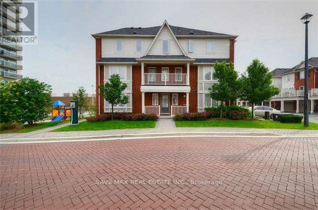 17 - 50 HILLCREST AVENUE|Brampton (Queen Street Corridor), Ontario L6W0B1