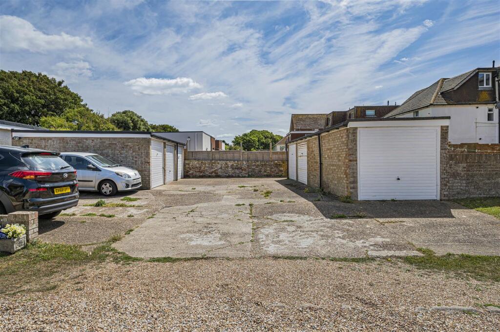 Additional image 12 of 94 Claremont Road, Seaford