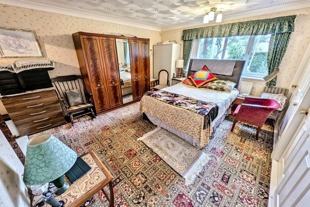 Additional image 8 of Queens Park Avenue