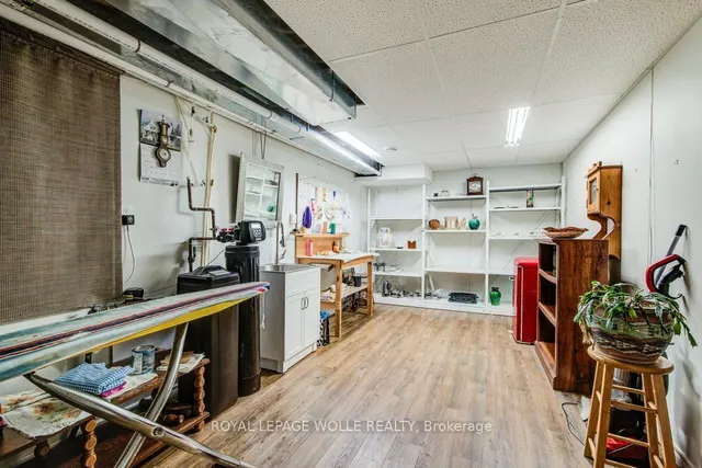 Additional image 38 of 165 Chandos Dr Unit 3