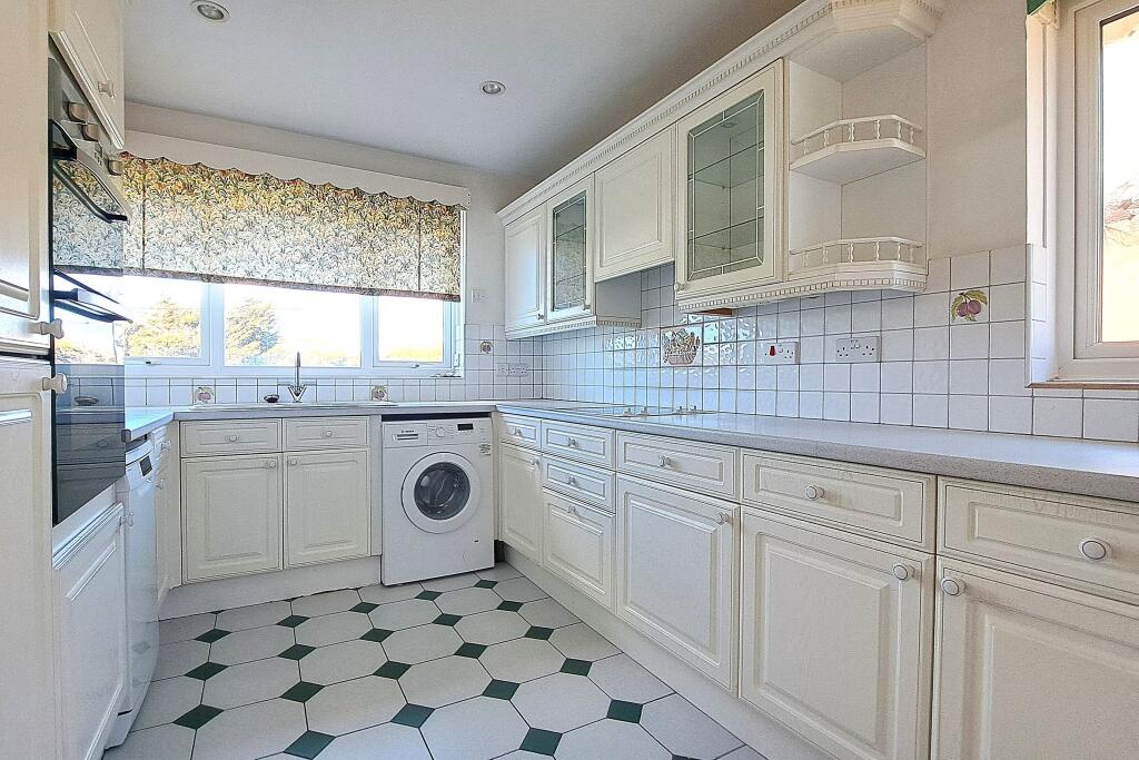 Additional image 6 of Marine Drive West Barton On Sea BH25 7QN