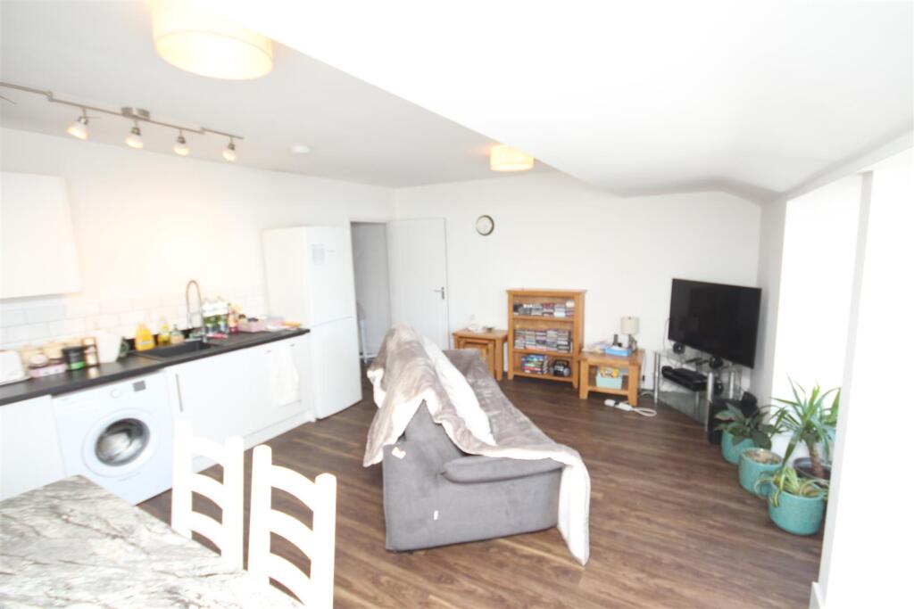 Additional image 16 of Clinton Lane, Seaford