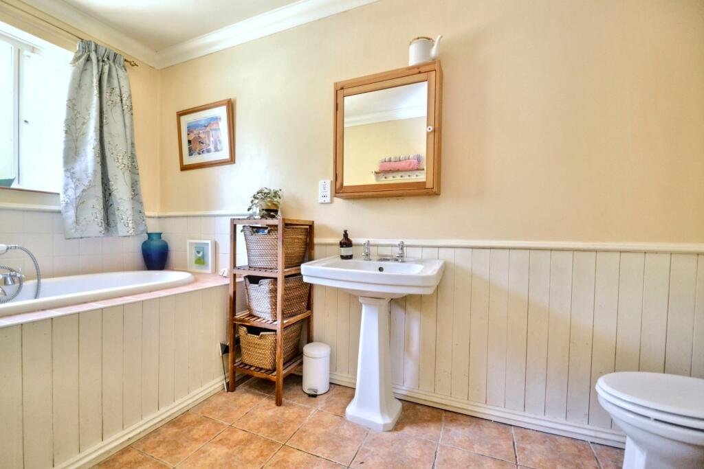 Additional image 14 of Broadstone