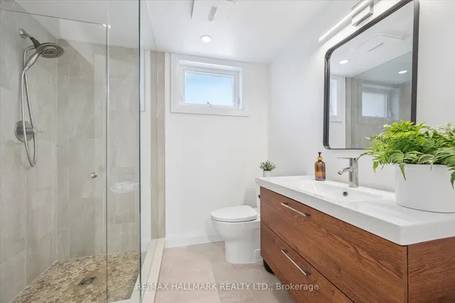 Additional image 28 of 32 Warwick Crt