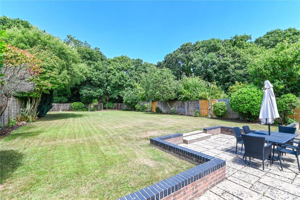 Additional image 13 of Velvet Lawn Road, New Milton, Hampshire, BH25