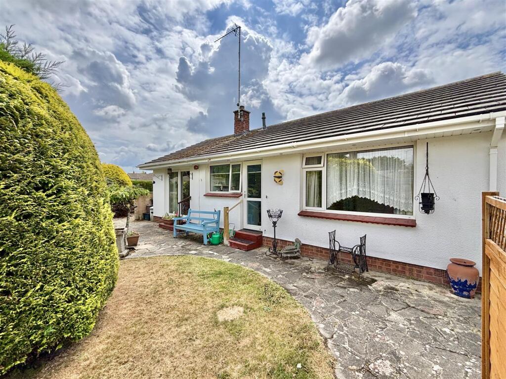 Additional image 15 of Richard Close, Upton