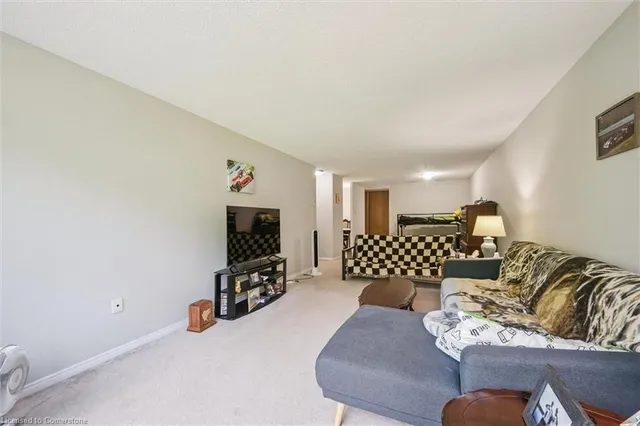 Additional image 36 of 35 Green Valley Dr Unit 402