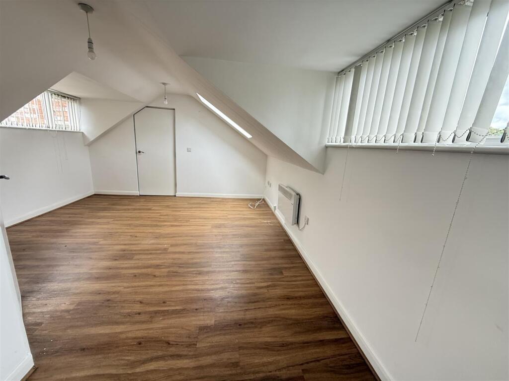 Additional image 5 of 456 - 458 Chester Road North, Sutton Coldfiled