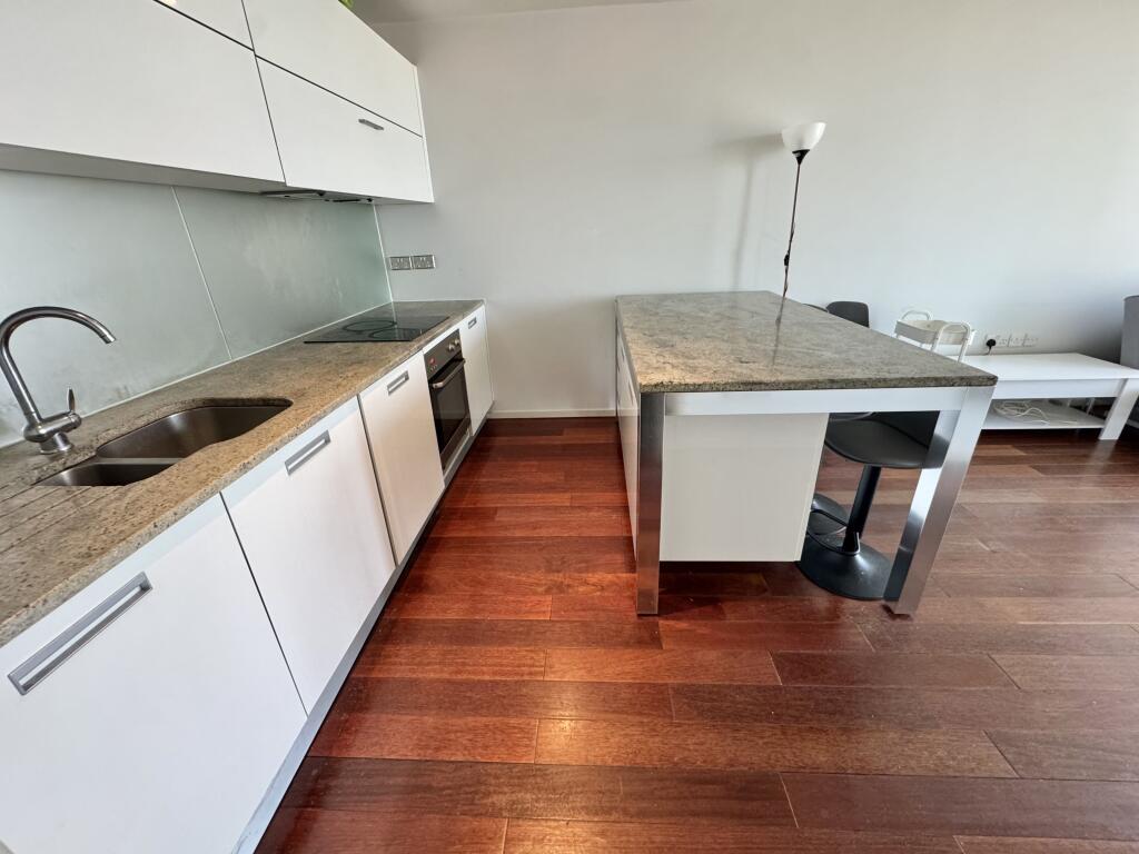 Additional image 5 of Beetham Tower