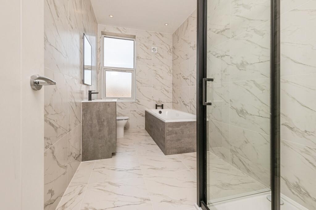 Additional image 3 of South Parade, Cleckheaton, West Yorkshire, BD19