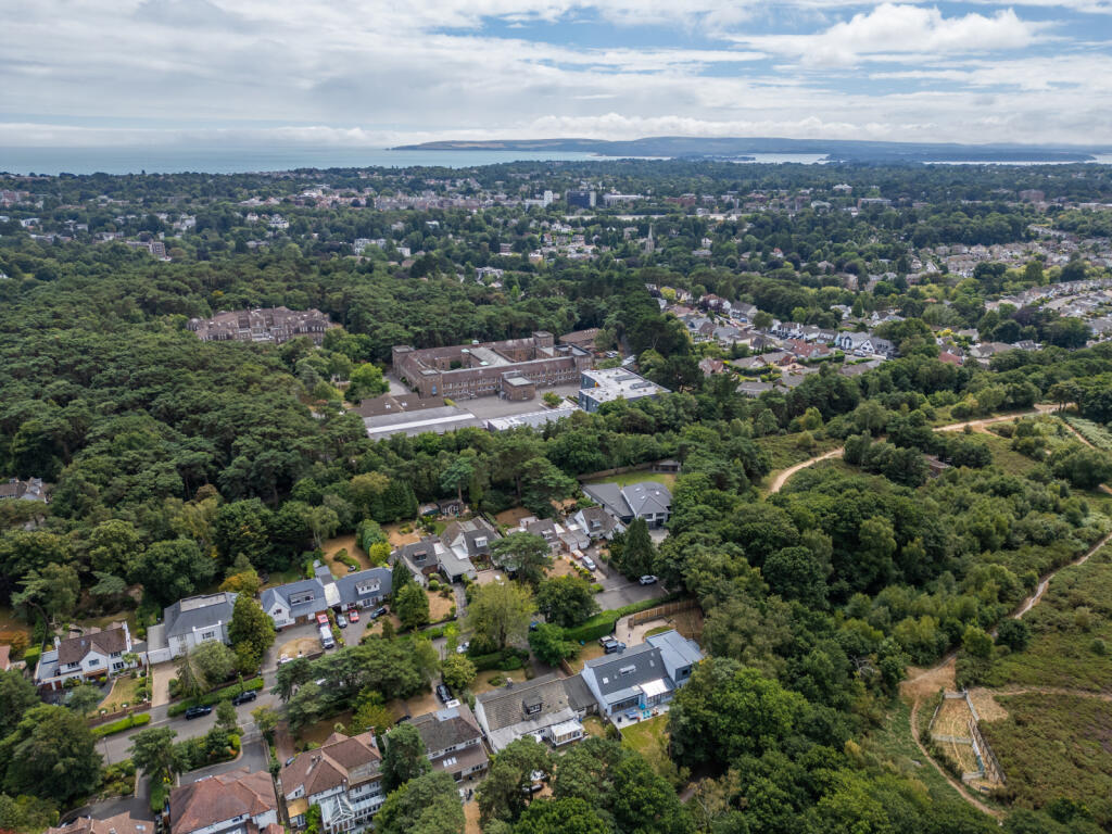 Additional image 3 of East Avenue, Talbot Woods, Bournemouth, Dorset, BH3