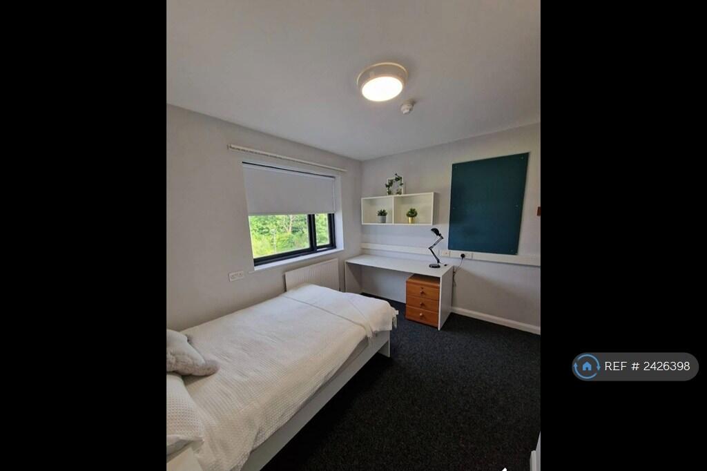 Additional image 11 of Laila House, Bradford, BD5
