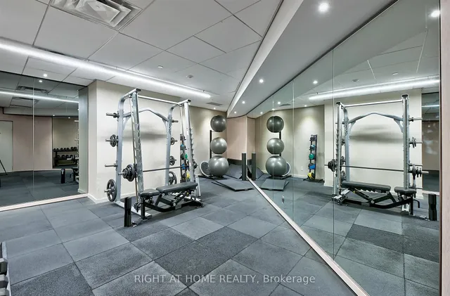 Additional image 14 of 1001 Bay St Unit 1110