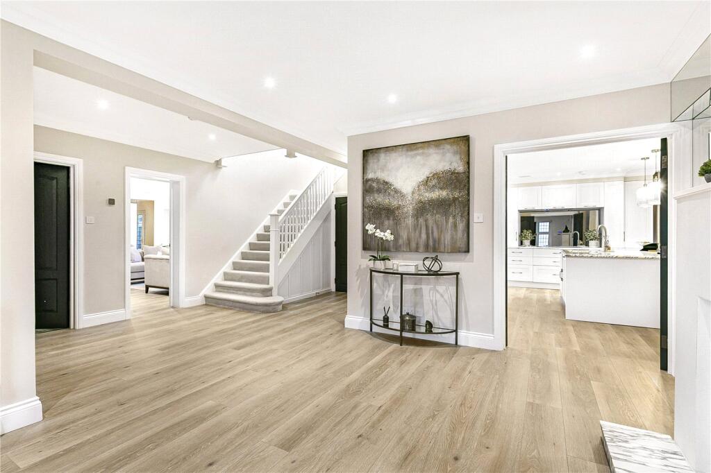 Additional image 6 of Brookmans Avenue, Brookmans Park, AL9