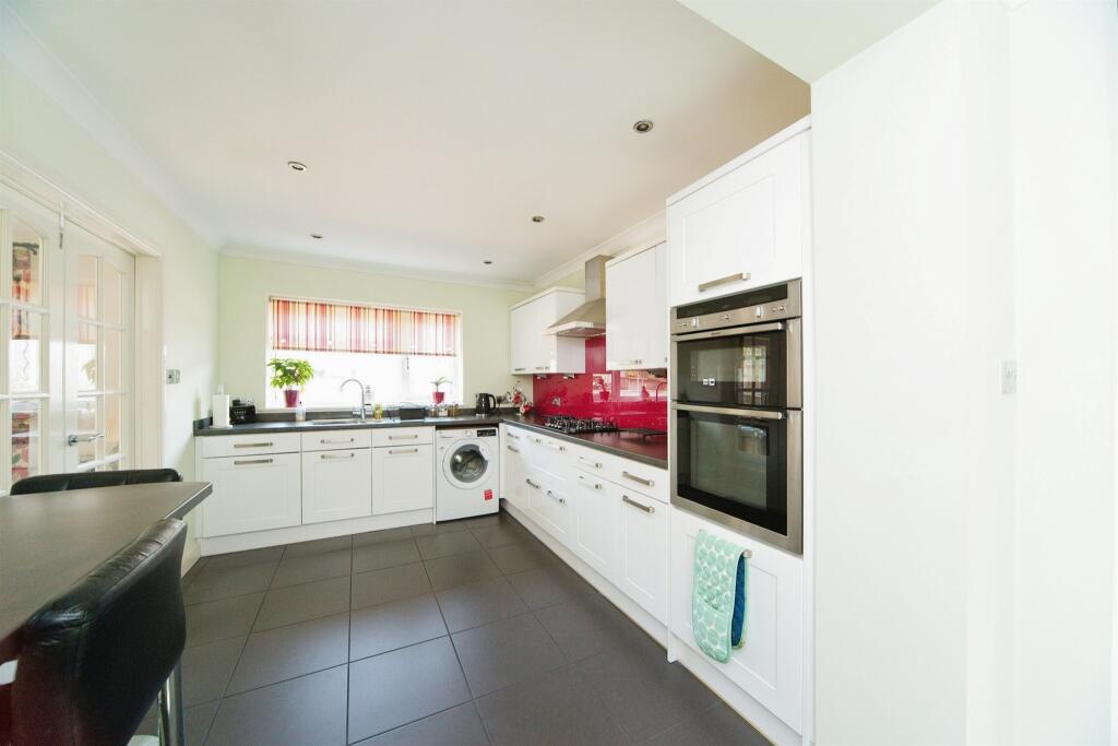 Additional image 19 of Robin Close, Eastbourne