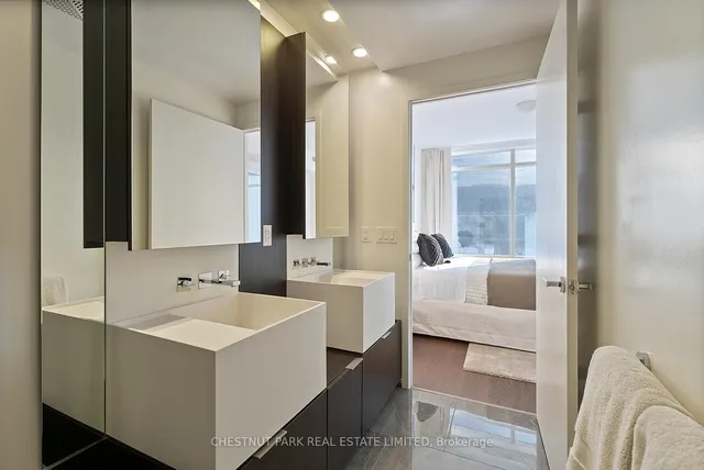 Additional image 23 of 1 Bloor St Unit 7006