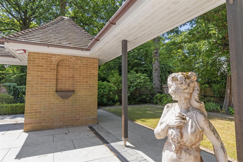 Additional image 41 of Endwood Drive, Little Aston Park