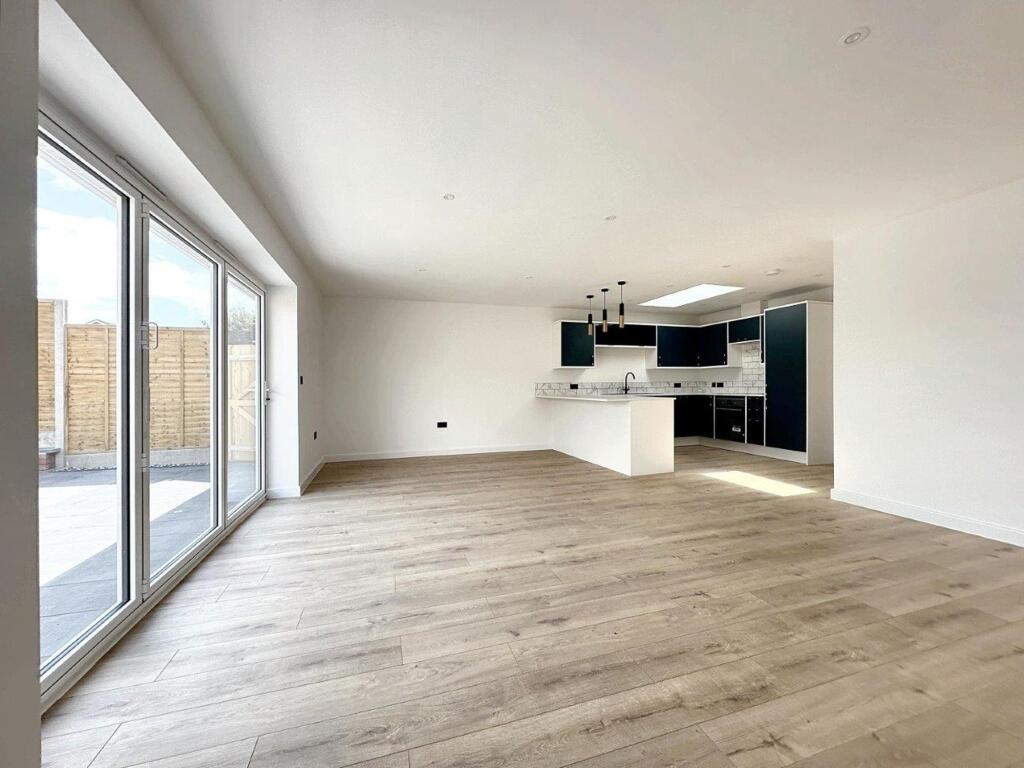 Additional image 6 of Phyllis Avenue, Peacehaven, BN10 7PN