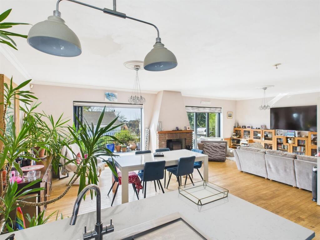 Additional image 2 of The Compts, Peacehaven