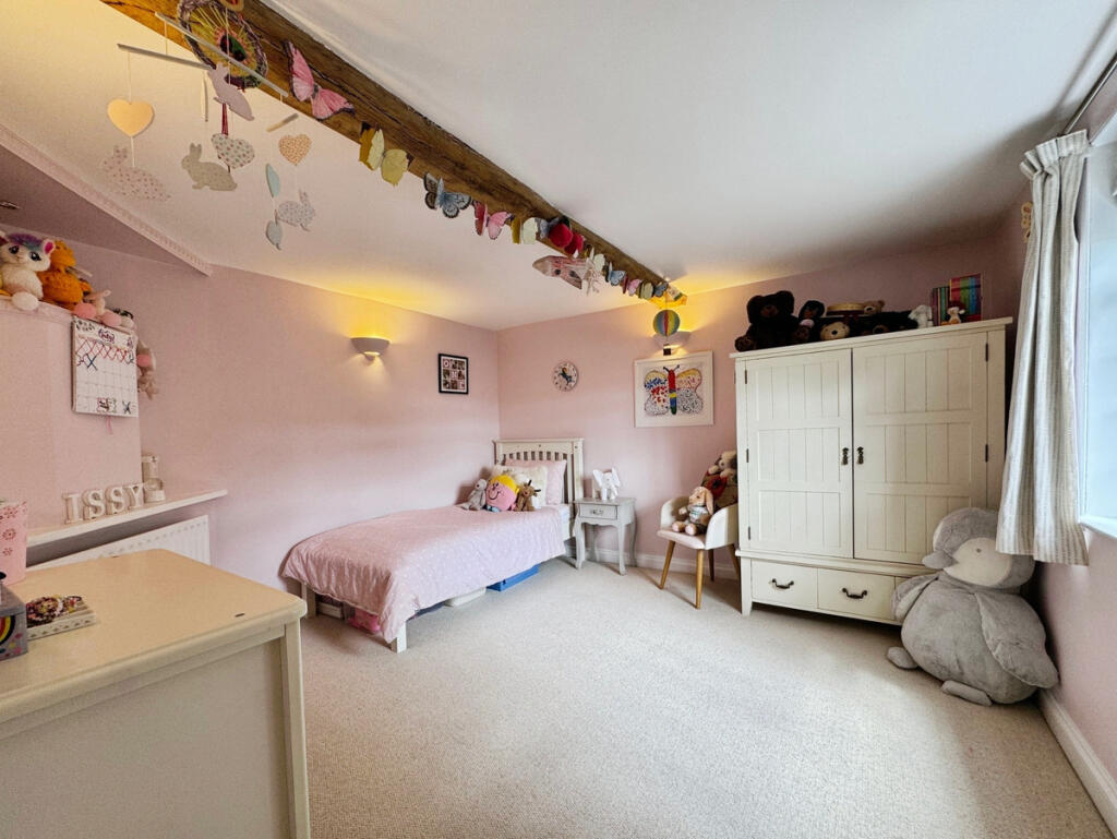 Additional image 16 of Wootton Wawen, Double Carport, Stunning Interior