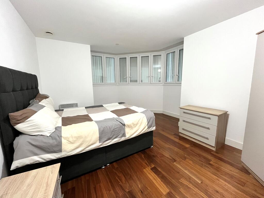 Additional image 4 of Metropolitan House