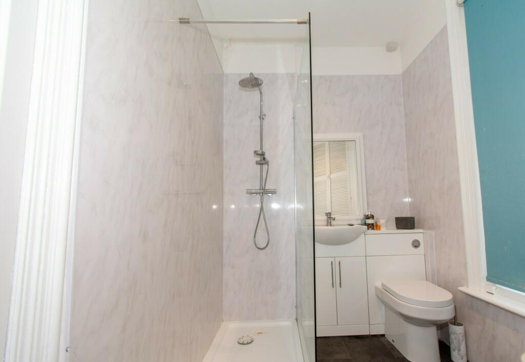 Additional image 9 of Large 6 Bed Modern Maisonette