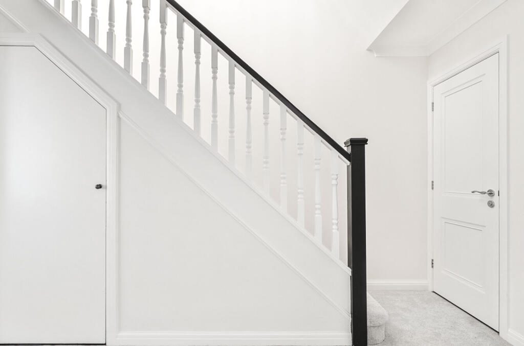 Additional image 10 of Latimers Close, Highcliffe, Christchurch, BH23