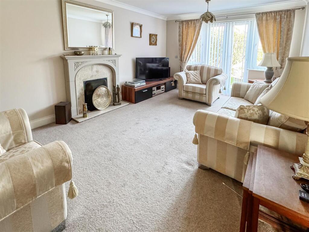 Additional image 28 of Linnet Close, Littlehampton