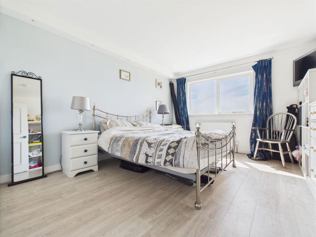 Additional image 4 of Kings Court, Brighton Road, Lancing, BN15 8EY