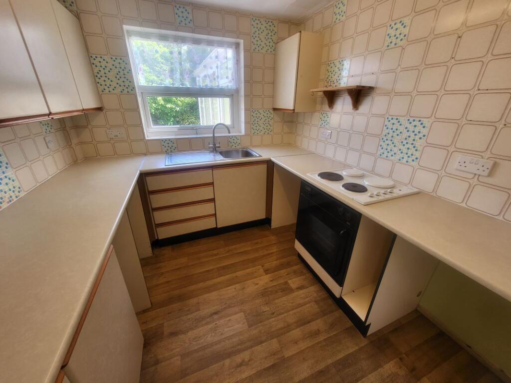 Additional image 4 of 20 Hawkchurch Gardens, Poole, Dorset, BH17 9EN