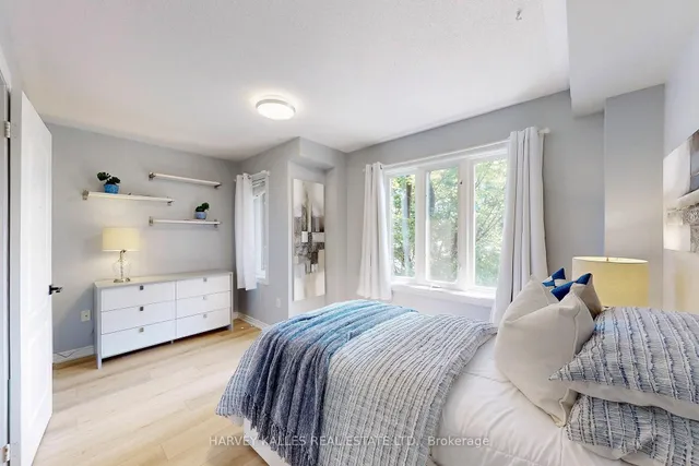 Additional image 18 of 20 Lightbourn Ave